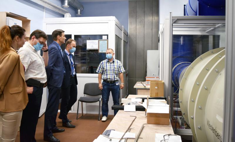 Заместитель председателя Госстандарта Александр Бурак посетил ряд лабораторий БелГИМ