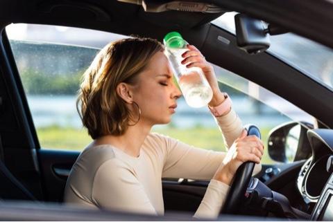  Столичная Госавтоинспекция рекомендует водителям следить за своим самочувствием в жаркую погоду
