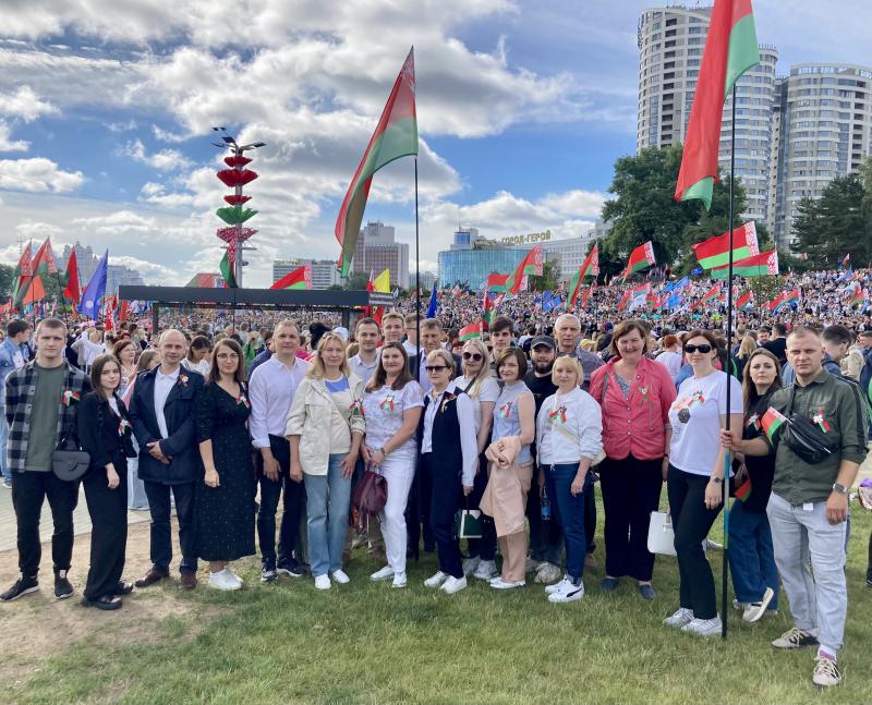 Работники БелГИМ 3 июля 2024 года приняли участие в торжественных мероприятиях, посвященных празднованию Дня Независимости Республики Беларусь!