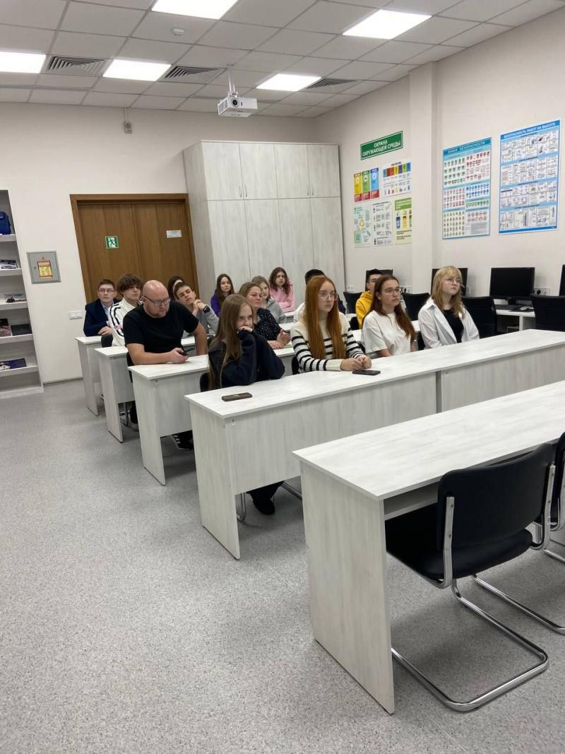 Экскурсия по испытательной базе БелГИМ для школьников