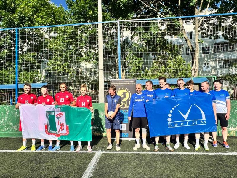 Команда БелГИМ выступила на соревнованиях по футболу